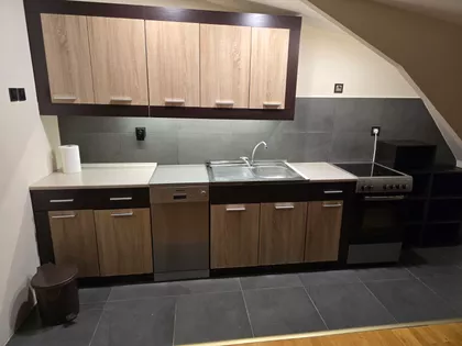 Trg Pavla Stojkovića | 4zida.rs