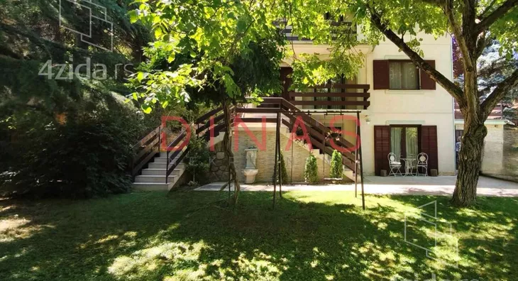 Kuća | 4zida