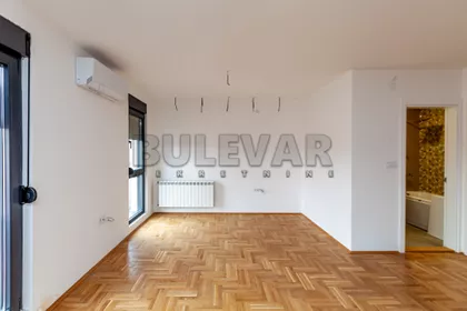 Bore Vukmirovića | 4zida.rs