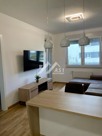 Rumenački put | 4zida.rs