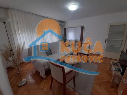 Nade Tomić | 4zida.rs