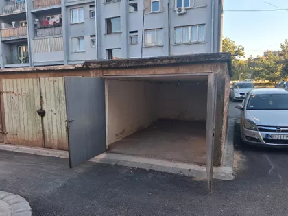 Čairska 28 | 4zida.rs
