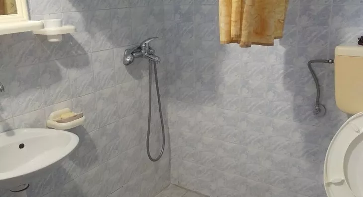 5-etažna kuća | 4zida