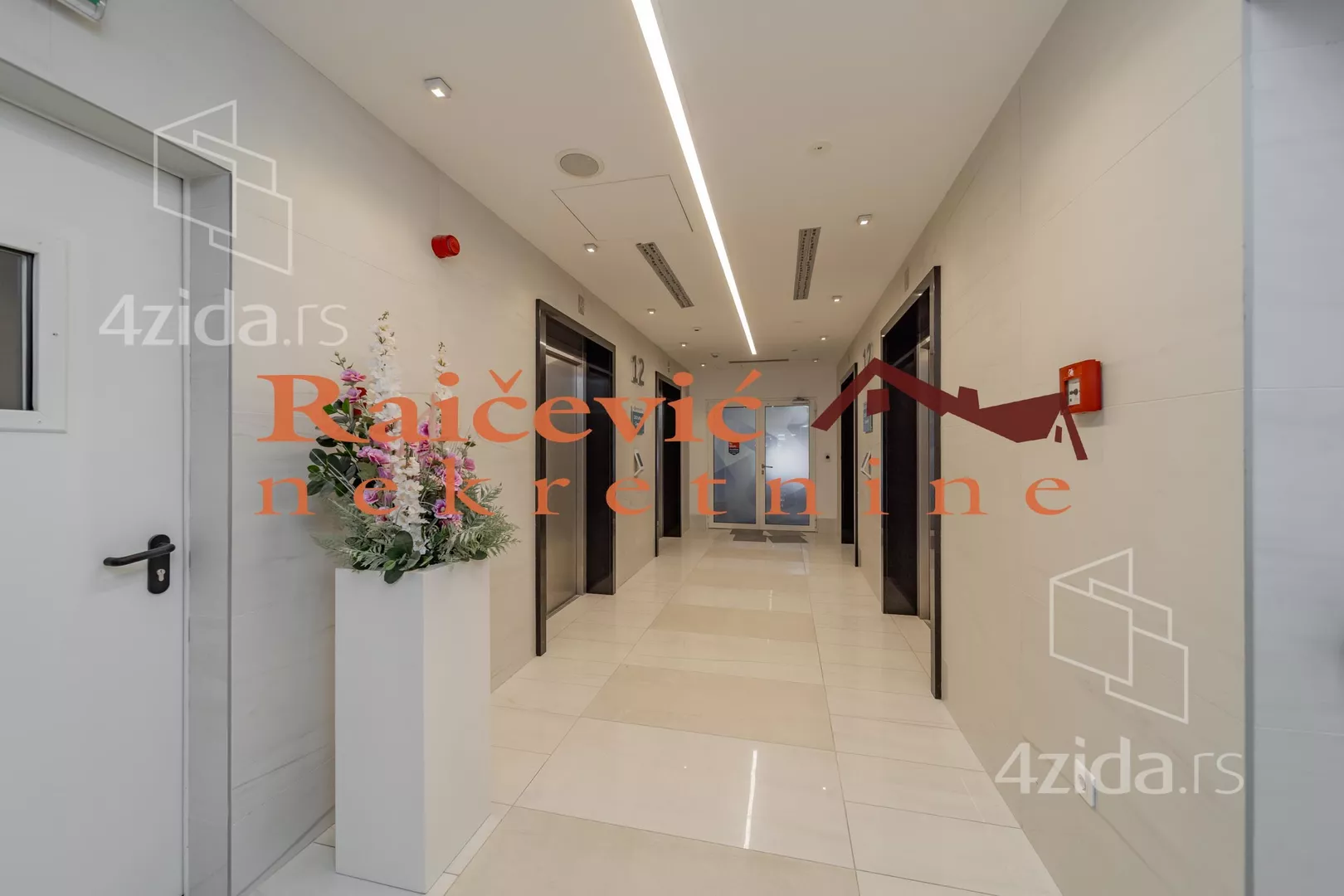 Poslovni prostor | 4zida