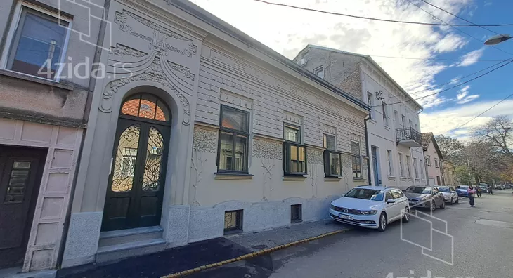 3-etažna kuća | 4zida