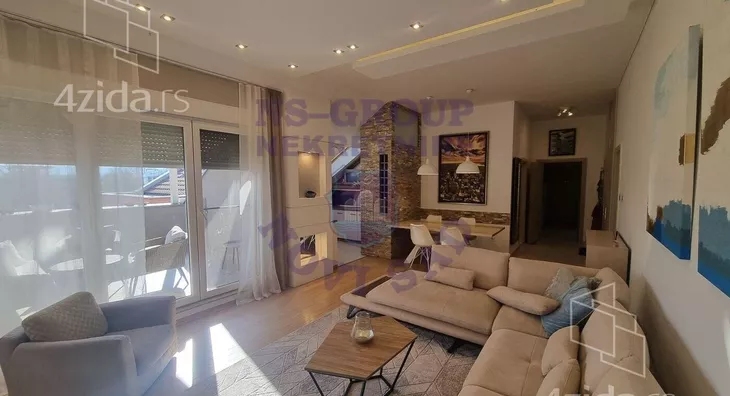 Petosoban stan | 4zida