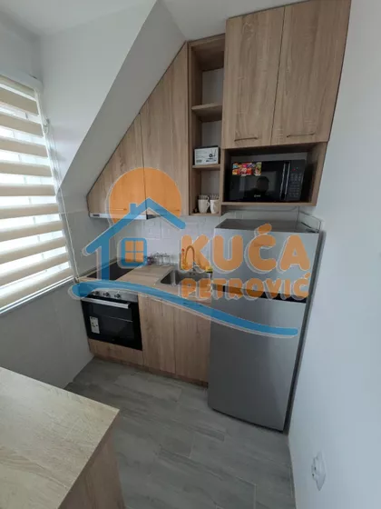 Cara Uroša | 4zida.rs