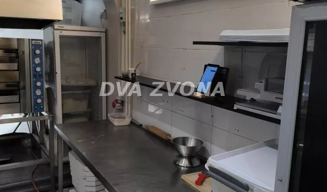 Lokal | 4zida