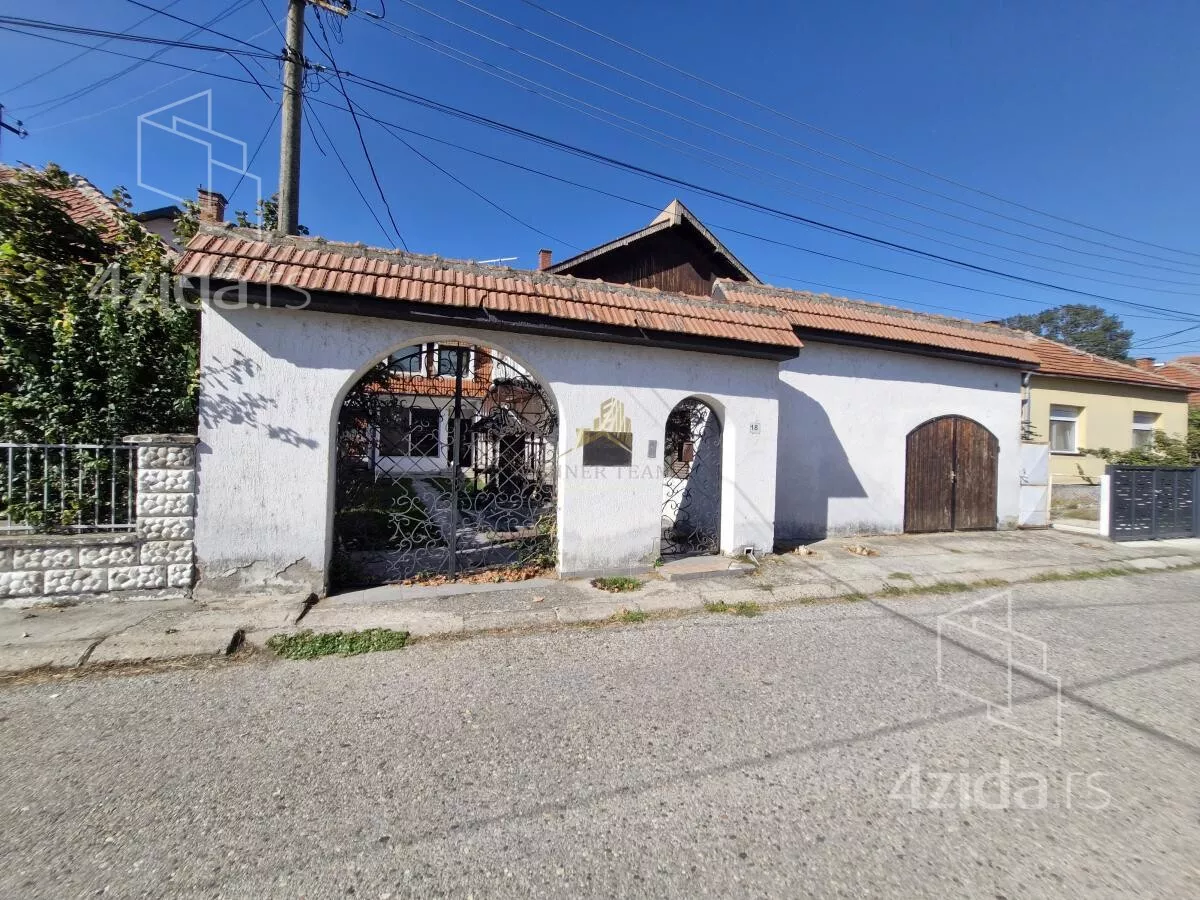 Kuća | 4zida