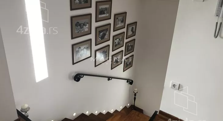 Četvoroiposoban stan | 4zida