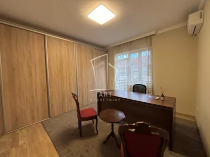 Strahinjića Bana | 4zida.rs