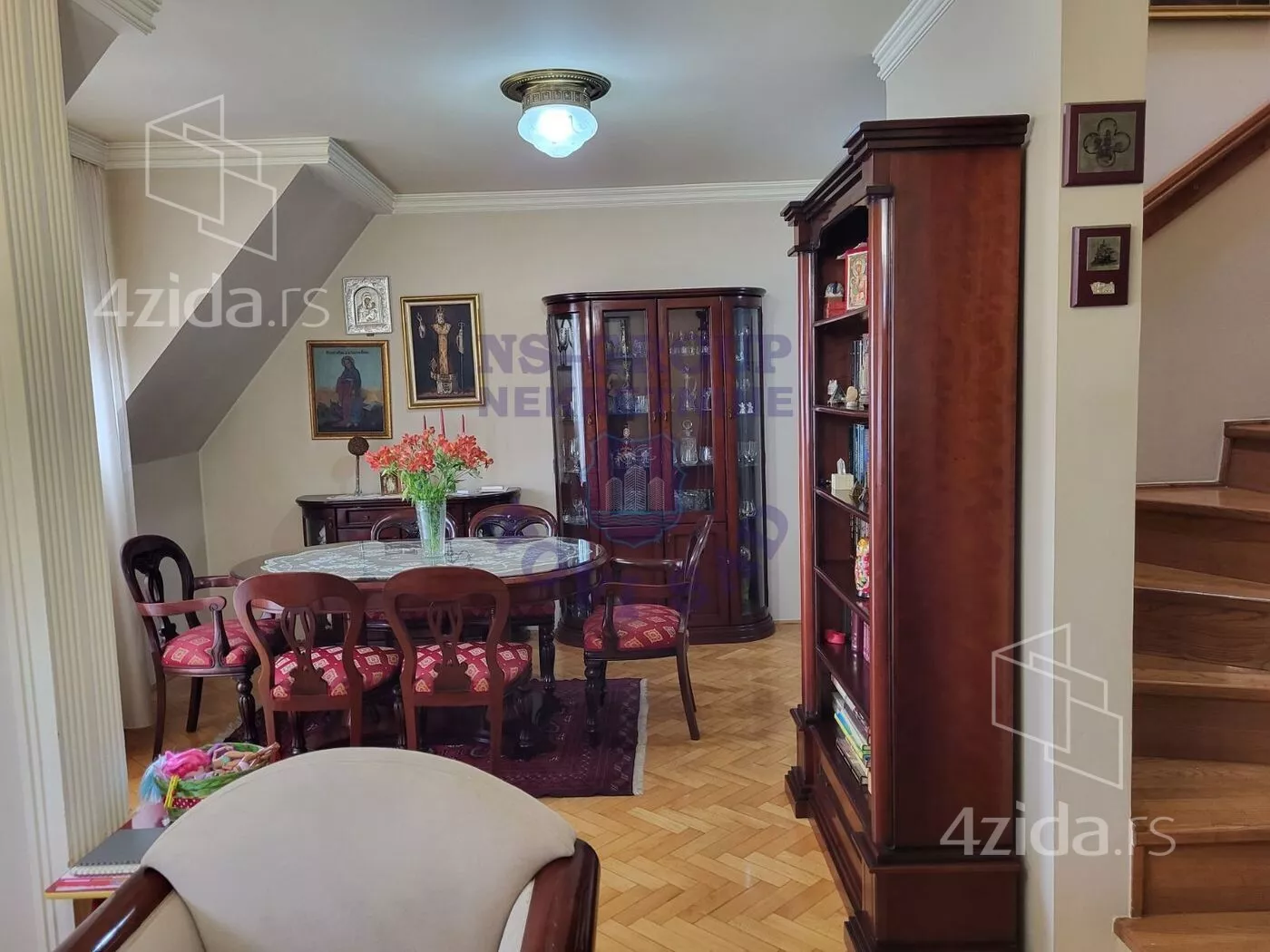 Troiposoban stan | 4zida