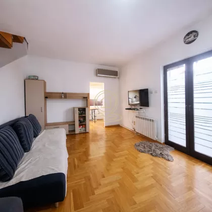 Učiteljsko Naselje | 4zida.rs