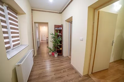 Karađorđeva | 4zida.rs
