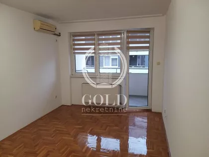 Valentina Vodnika | 4zida.rs