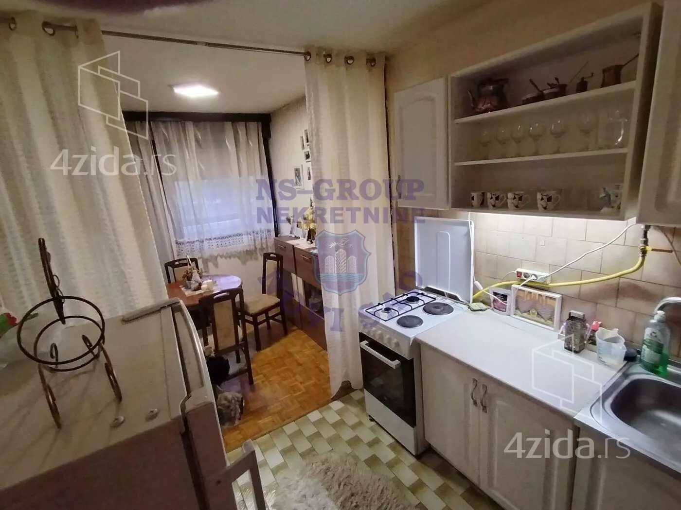 Dvoiposoban stan | 4zida