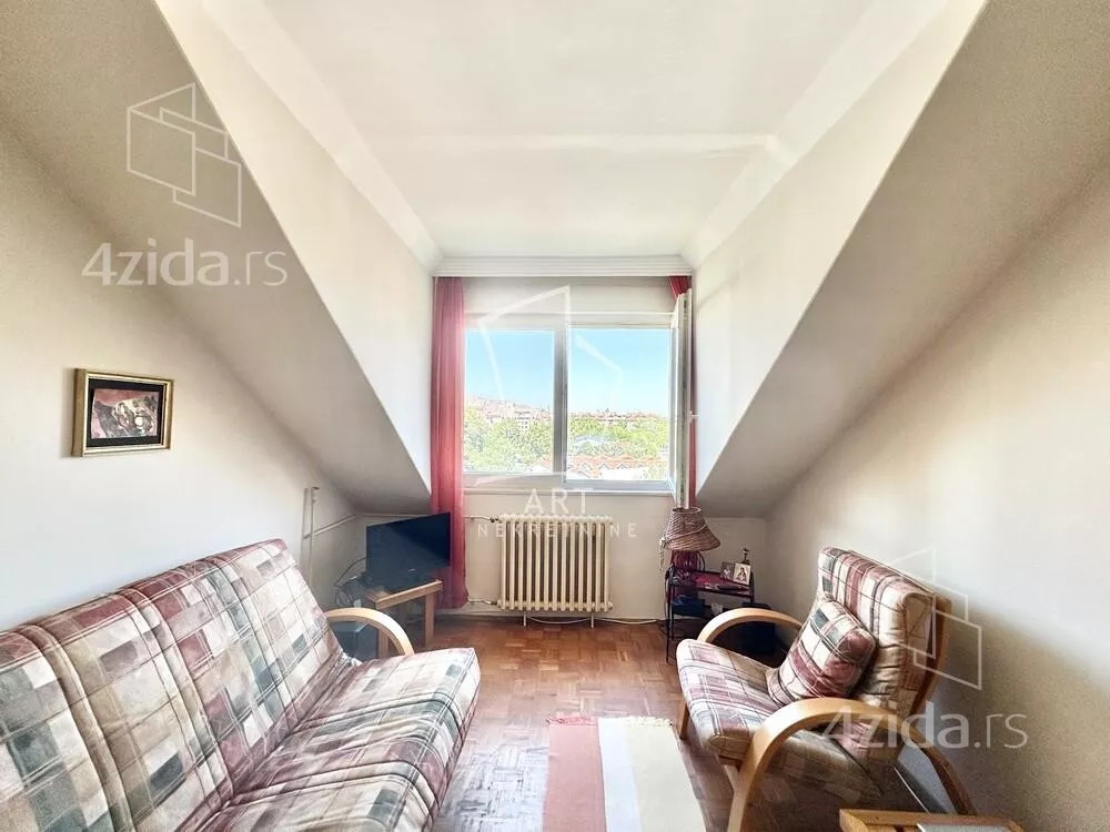 Troiposoban stan | 4zida