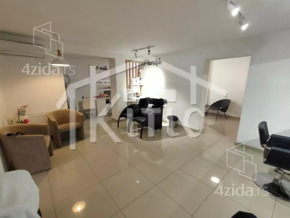 Poslovni prostor | 4zida