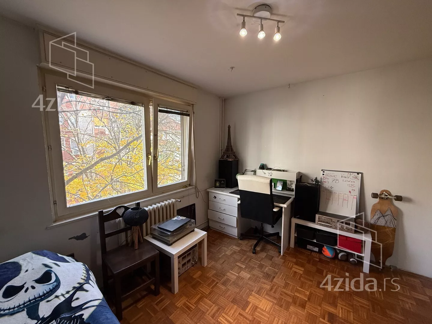 Četvoroiposoban stan | 4zida