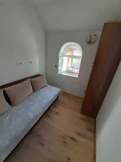 Lađarska | 4zida.rs
