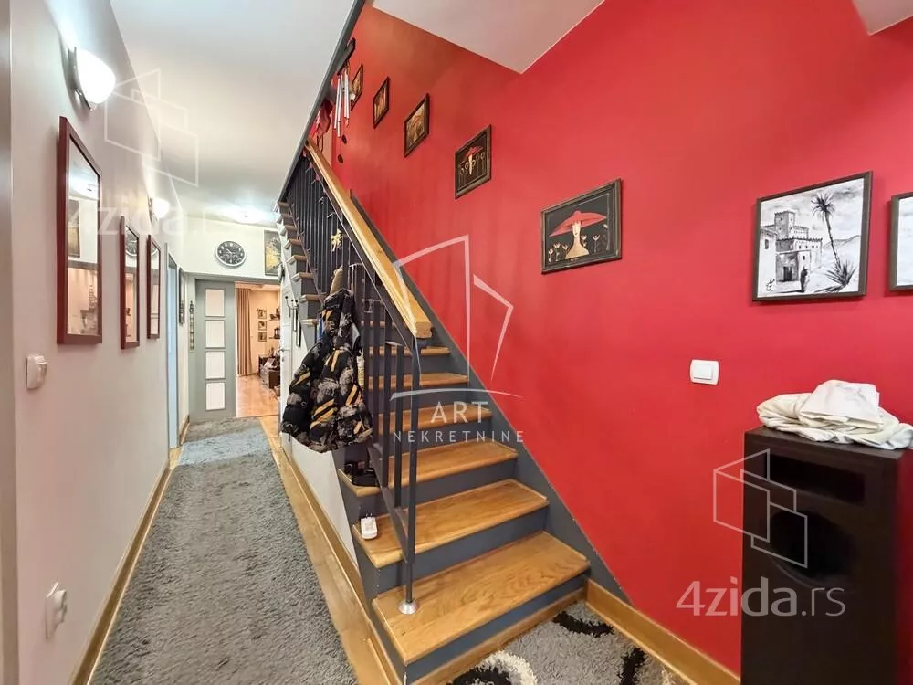 3-etažna kuća | 4zida