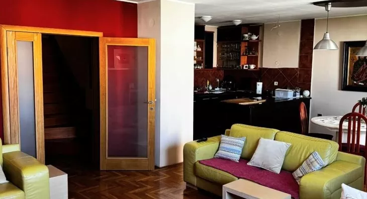 Četvoroiposoban stan | 4zida