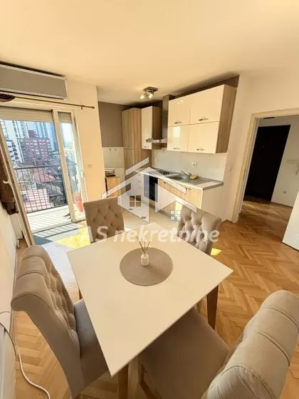 Palata Pravde | 4zida.rs