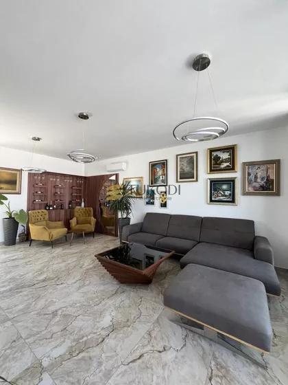 Sremska Kamenica | 4zida.rs