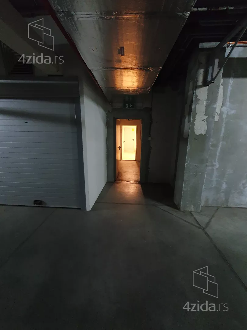 Parking | 4zida