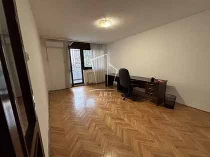 Arčibalda Rajsa | 4zida.rs