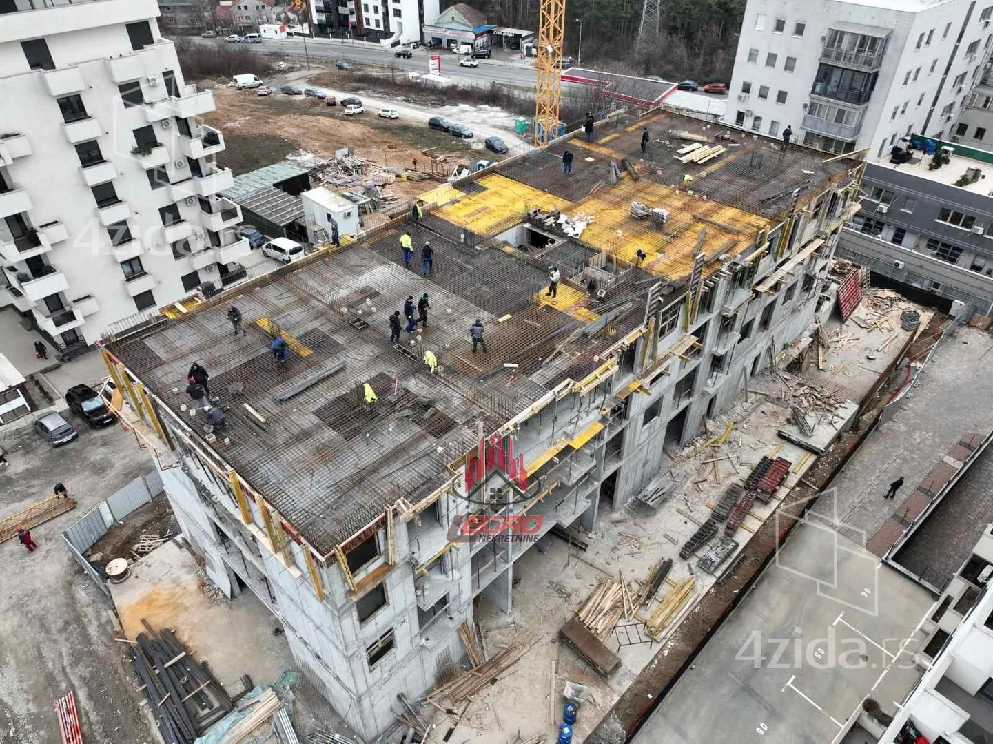 Dvoiposoban stan | 4zida