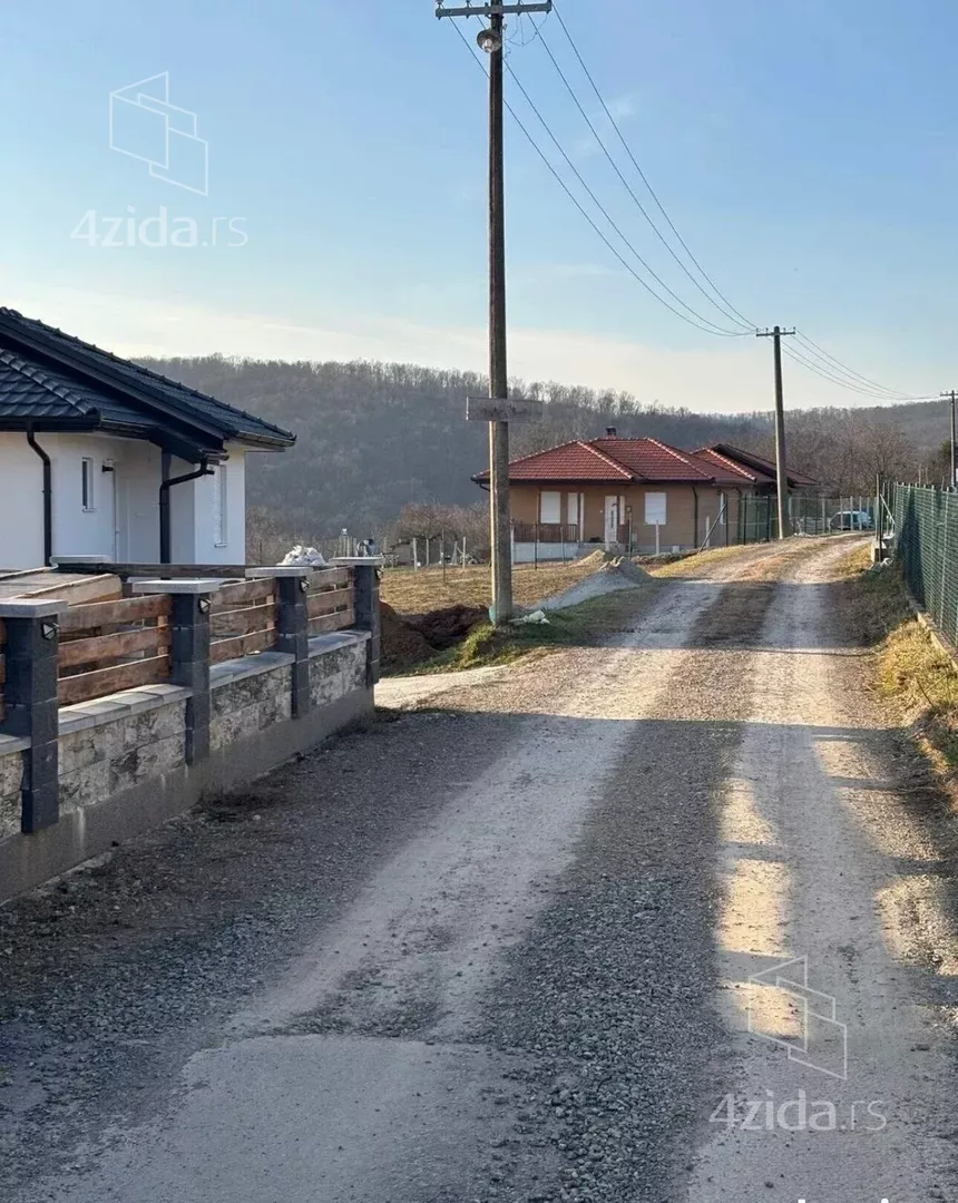 Građevinsko zemljište | 4zida