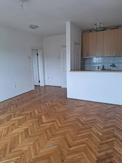 Žitni Trg | 4zida.rs