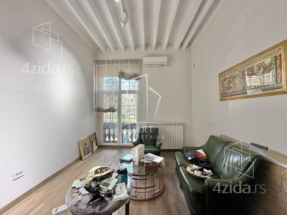 Petoiposoban stan | 4zida