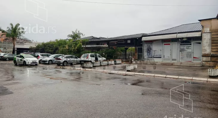 Lokal | 4zida