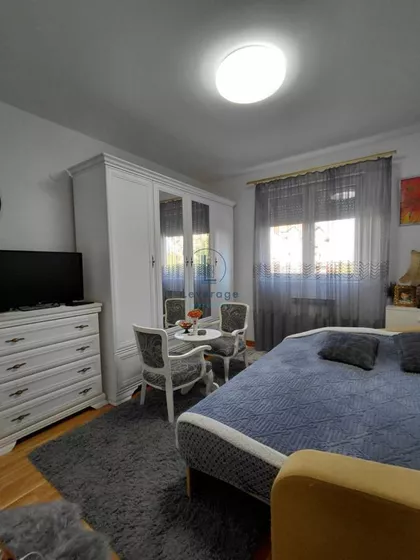 Miodraga Živanova | 4zida.rs