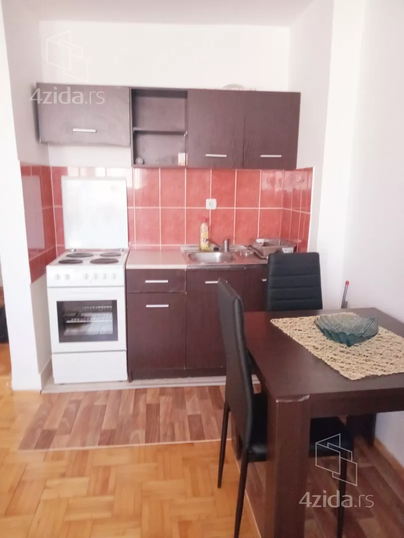 Garsonjera | 4zida