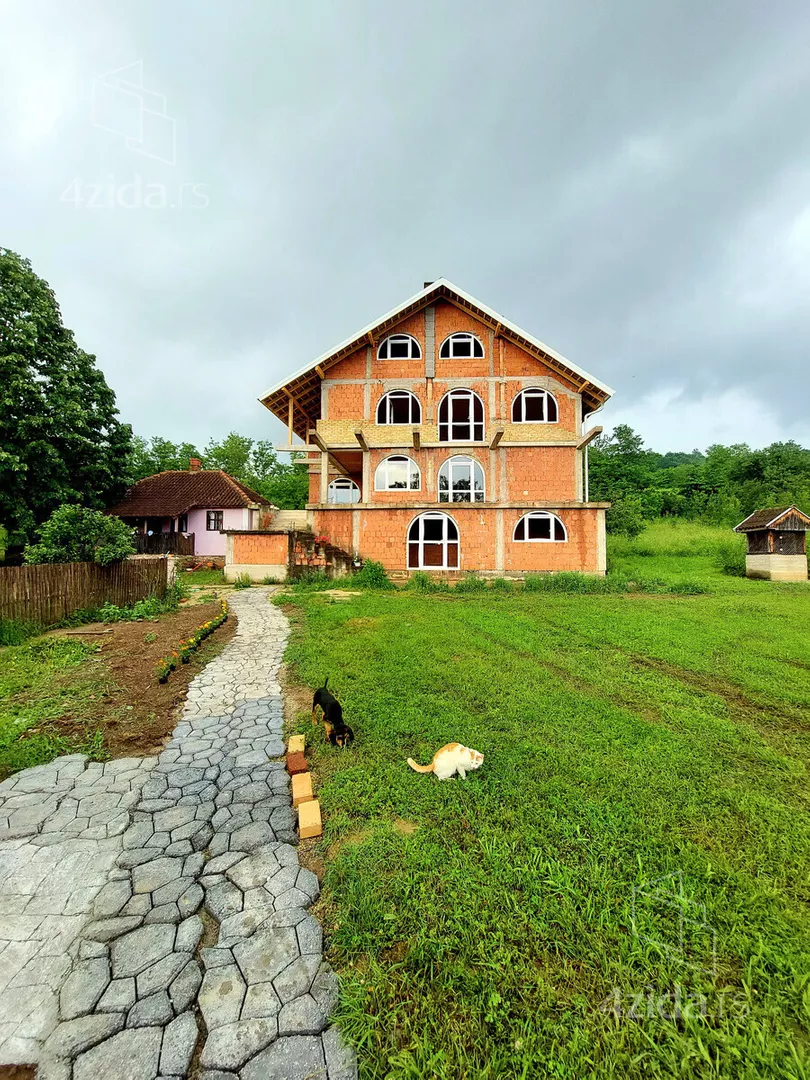 3-etažna kuća | 4zida