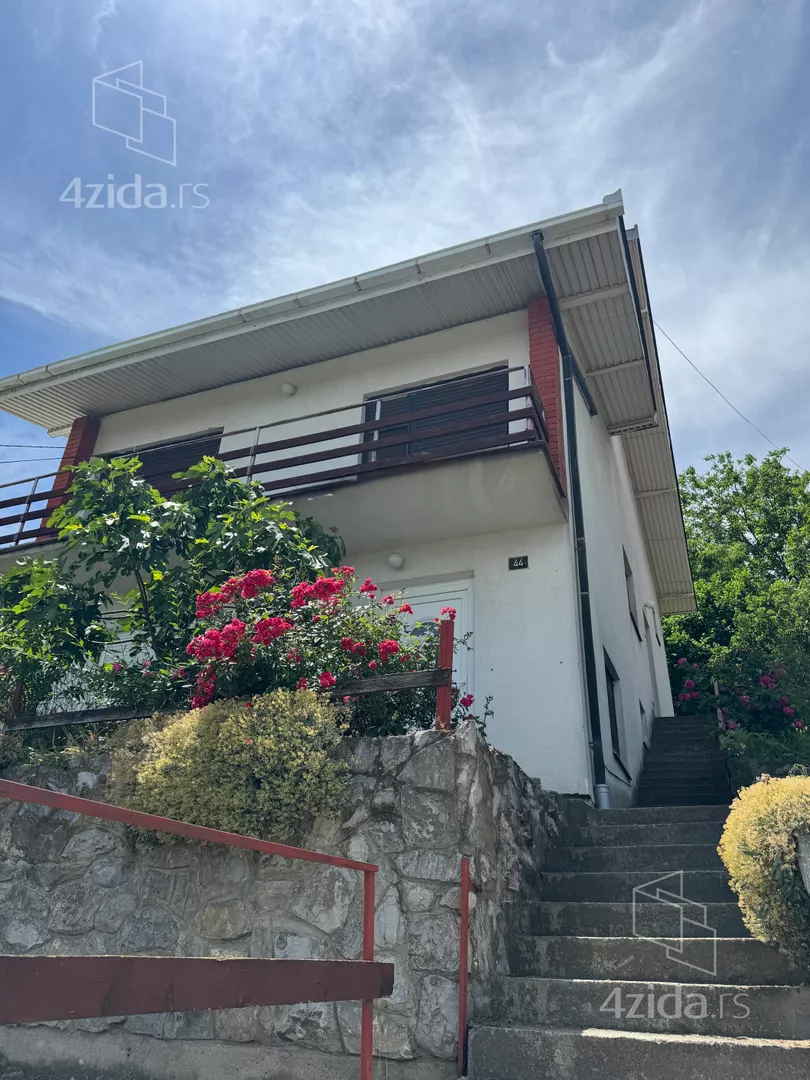 3-etažna kuća | 4zida
