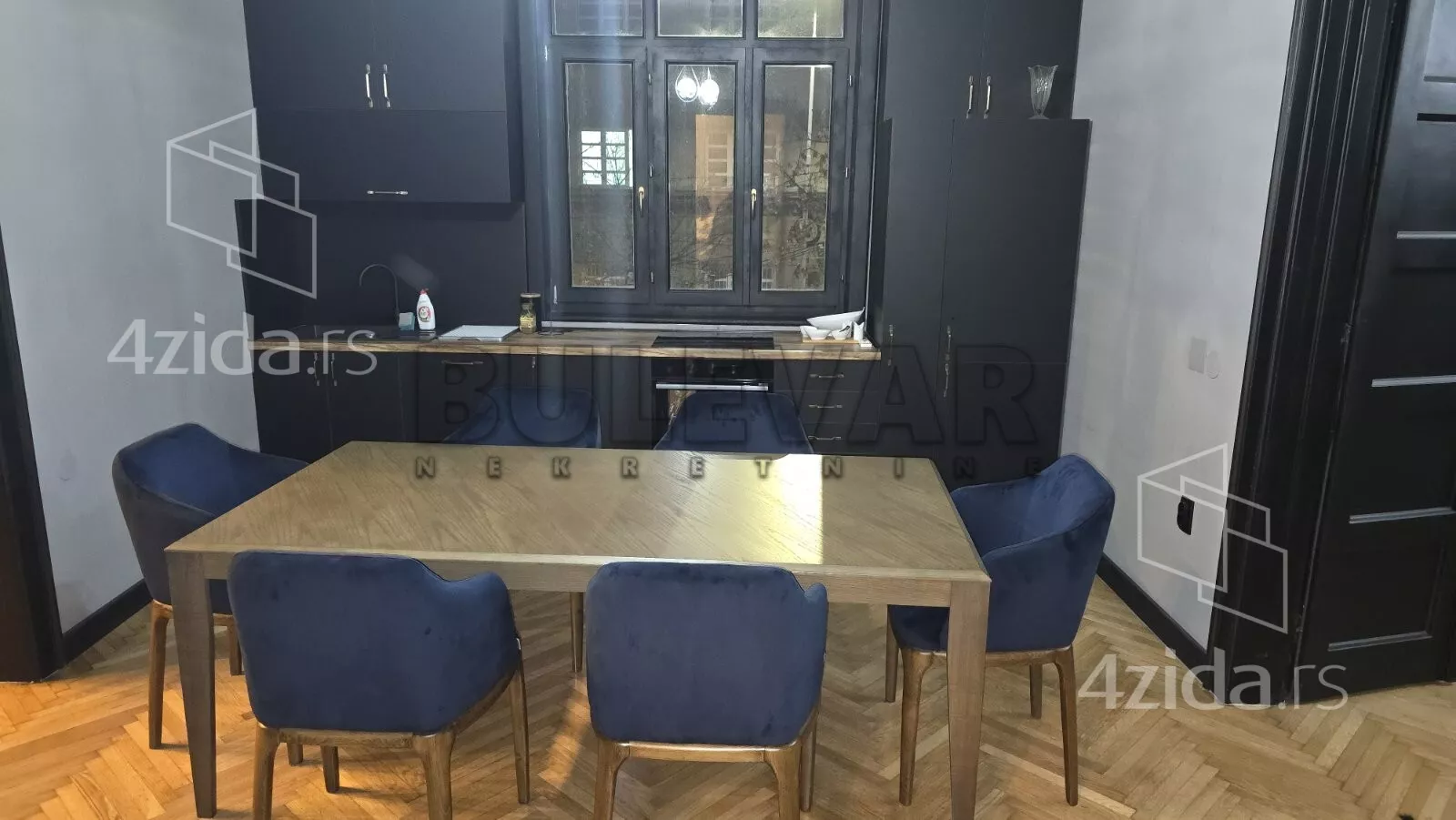 Dvoiposoban stan | 4zida