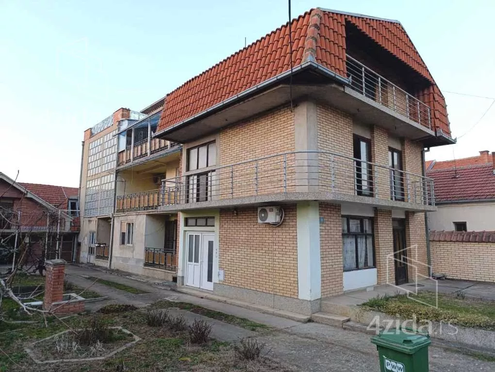 3-etažna kuća | 4zida