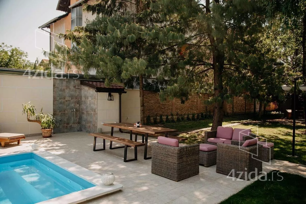 Kuća | 4zida