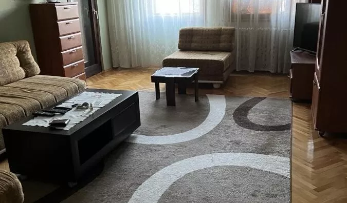Četvoroiposoban stan | 4zida