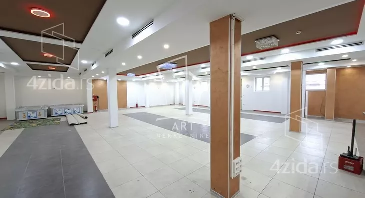 Poslovni prostor | 4zida