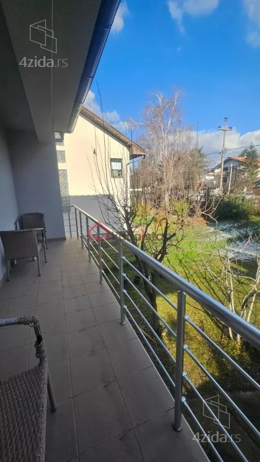 Osmosoban stan | 4zida