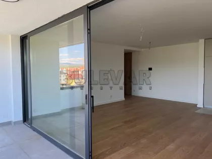 Janisa Janulisa | 4zida.rs