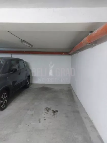 Skender Begova | 4zida.rs