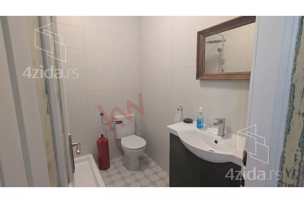 Kancelarija | 4zida