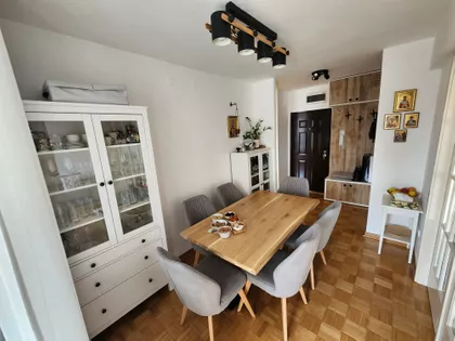 Trgovačka 8 | 4zida.rs