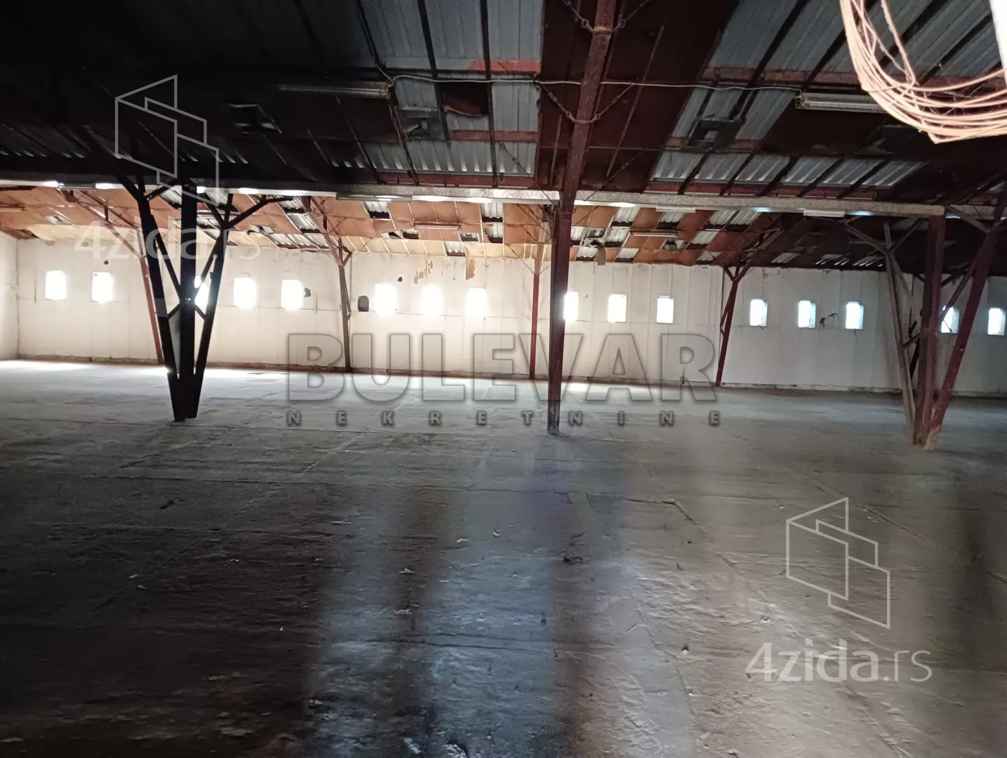 Lokal | 4zida